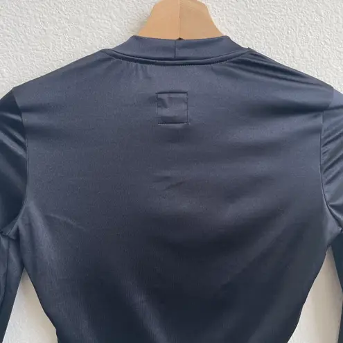 Moschino JEANS Vintage 90s Black White Edgy Fitted Long Sleeve Graphic Crop Top