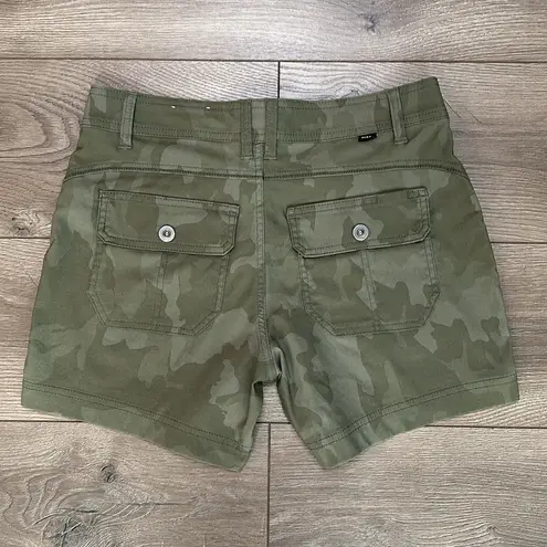 prAna  Halle Green Camo Hiking Stretch Shorts Size 4