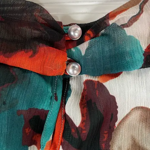 Petite Sophisticate Women’s Petite sleeveless blouse- Size M