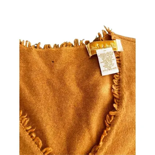 Peck & Peck Cashmere Sweater size small