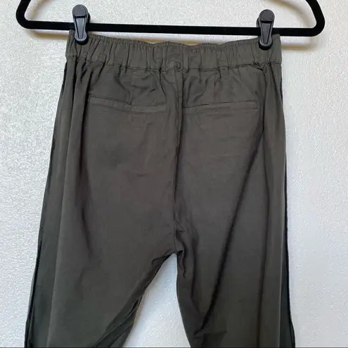 Ecru Pull On Olive Skinny Leg Pants Size Small