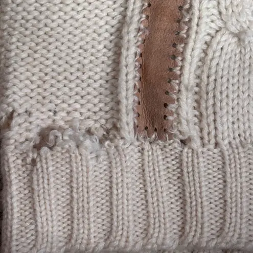 Vintage Tanni 100 Wool Cable Knit Sweater Leather Trim Made in Hong Kong Medium Tan