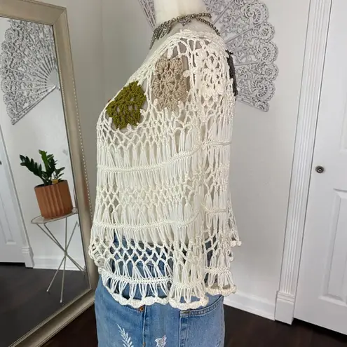 Say What? Say What? Whimsygoth White Floral Boho Shawl Asymmetric Crochet Top One Size