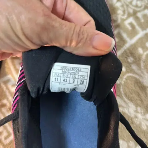 Brooks  Levitate 1202581B083 Women's Size 11-Black Pink - Athletic Running Shoes