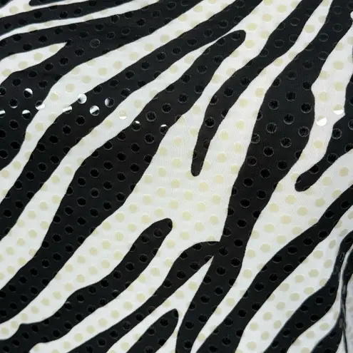 VIVENDI Women's Sleeveless Cropped Zebra Print Top with Shimmery Dots