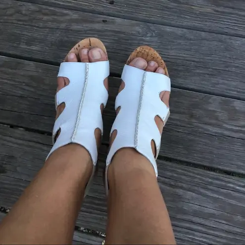 Modern and SUPER COMFY D.PLINER sandals 🦋 White Size 8.5