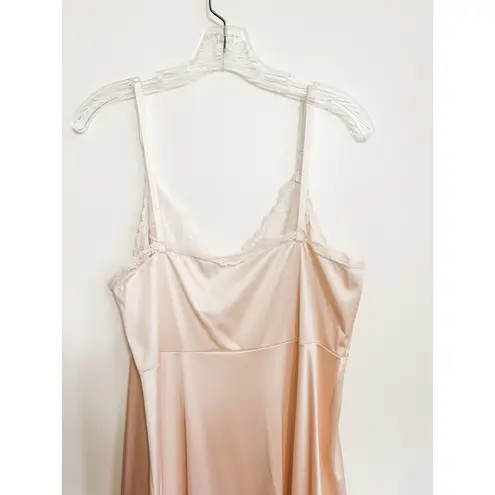 Vanity Fair Vintage‎  Slip Lingerie Dress in Super soft pink