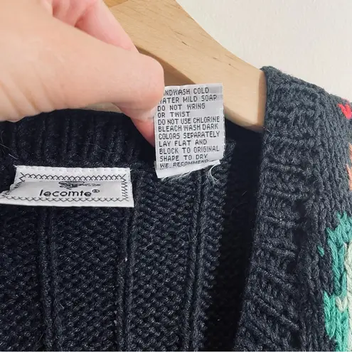 Vintage Lecomte Handknit Holiday Sweater Vest Small Black Red Green Poinsetta