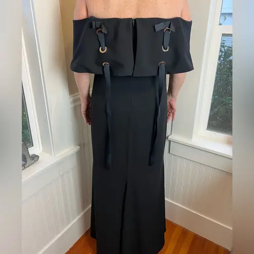 Badgley Mischka Black Grommet Gown Size 16 black tie event dress