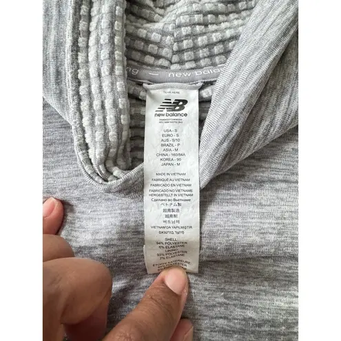 New Balance  Womens Pullover Small Gray Funnel Neck Long Sleeve Pocket Reflective