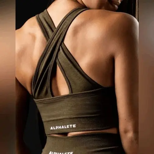 Alphalete  Amplify Bra Canteen Deep Olive Green XS