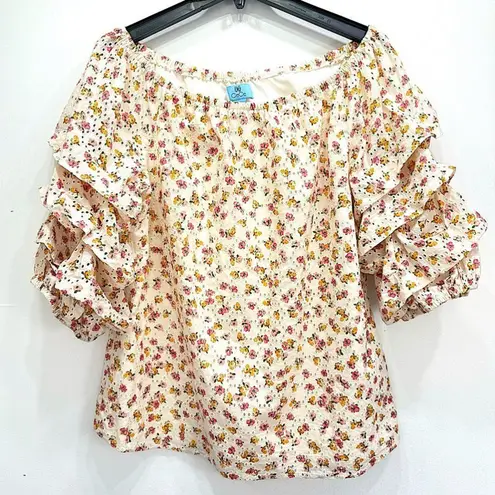 CeCe Cream Dainty Flowers Eyelet Off Shoulder Blouse Ruched Ruffle Half Sleeves