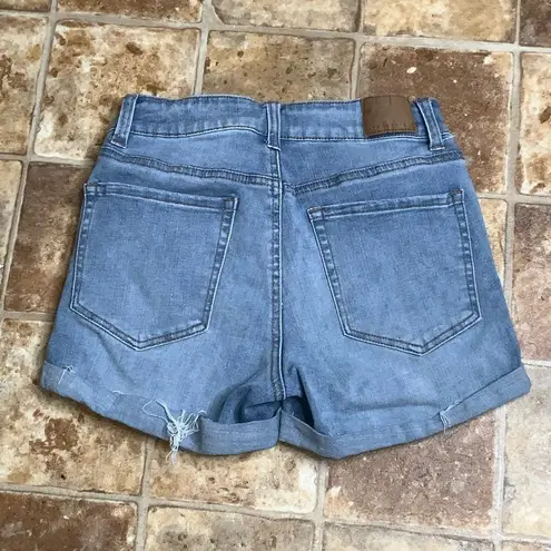 Aeropostale  Medium Washed MidRise 3” Inseam Ripped Cuffed Hem Jean Short 2