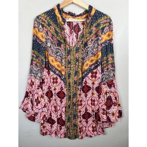 Boutique The Rustic Rack Bohemian Floral Print V Neck Flared Sleeve Blouse Sz M