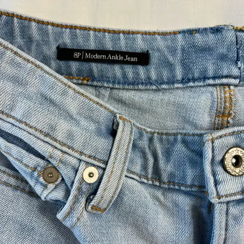 Women's 8P Modern Ankle Jean With Pink Side Stripe Light Wash Denim Blue