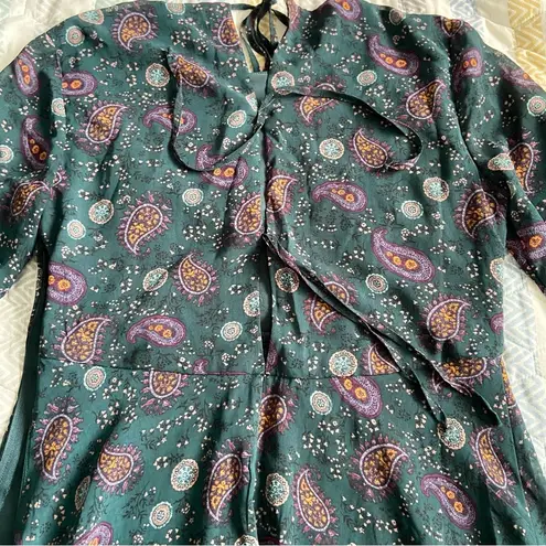 Xhilaration  medium paisley flowy dress medium green