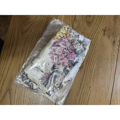 Christopher & Banks Women Floral Short Sleeve T Top Embellished Size Petite Smal