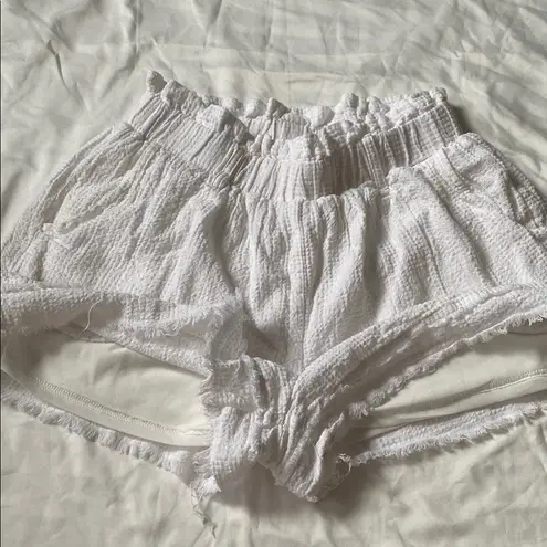 High Waist White Textured Shorts Size M