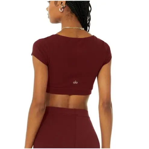 ALO Yoga Blissful Henley Bra Top Cranberry S Red