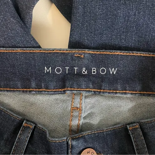 Mott & Bow Boyfriend Jeans in dark indigo blue Size 26
