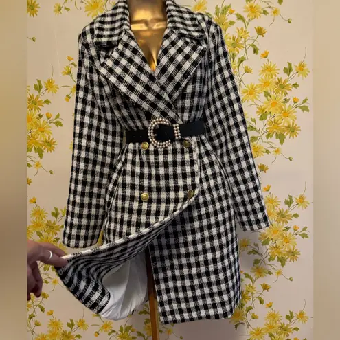 OVI Black and White Checkered Coat size M