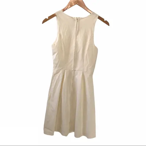 Lulu’s Off White Sleeveless v