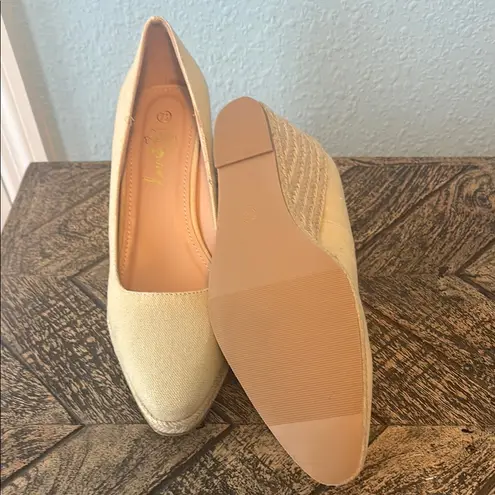 Women’s Beige Espadrille Wedge Heels Size 7.5 – Neutral Canvas