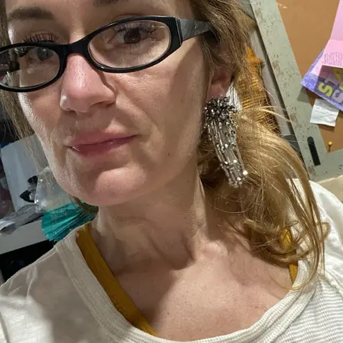 NWT Pink Linen Silver Dangle cocktail Earrings Sparkle holiday wedding beaded