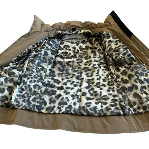 Obermeyer Tan Ski Jacket Waist Length Snowboarding Winter Snow Size 6 Women's