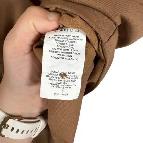 Showpo Women’s Izara Cropped V