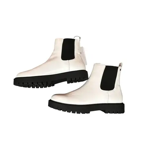 Rollda Boots Womens 9 White Round Toe Chelsea Ankle Low Heel Pull On