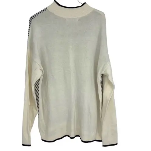 Apt. 9 CREAM WITH BLACK STRIPES ON FRONT SOFT OVERSIZE FIT LARGE