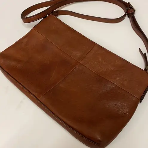 Margot Cognac slim Crossbody purse A27 Brown