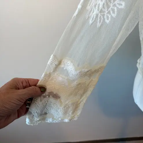 Rabbit Rabbit Designs Lace Cardigan Shrug Top Floral Embroidery XL Coquette White