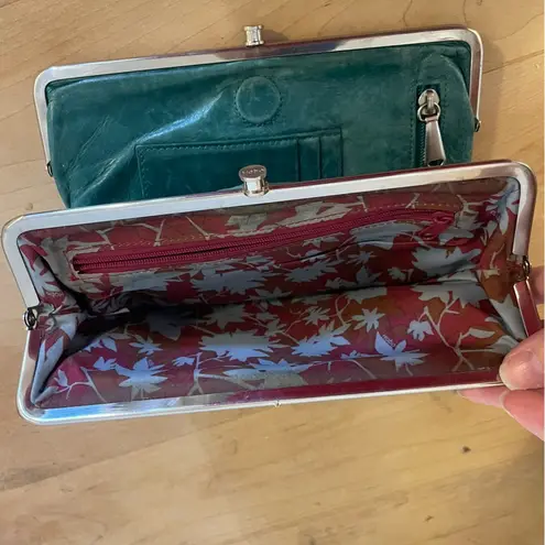 Hobo Lauren Folding Magnetic Clutch Wallet in Emerald Green