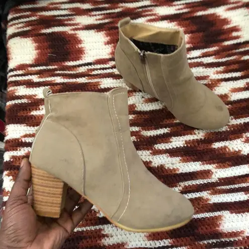 Tan khaki beige genuine leather suede ankle low top boots shoes wooden heel