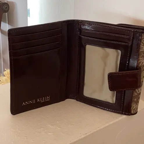 Anne Klein COPY -  Wallet- EUC