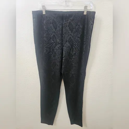 INC International Concepts Snake