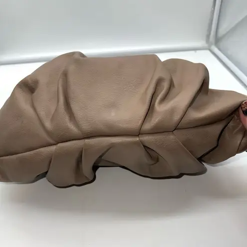 Vera Wang Simply Vera Crescent Satchel Shoulder Bag Faux Leather‎ **see pics