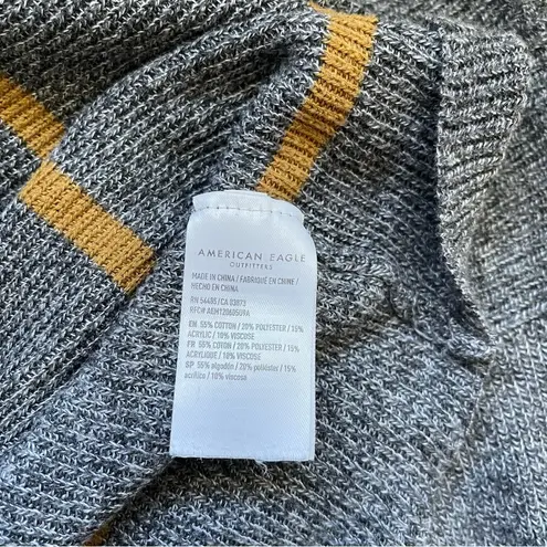 American Eagle Jegging Fit Gray & Yellow Striped Knit Sweater