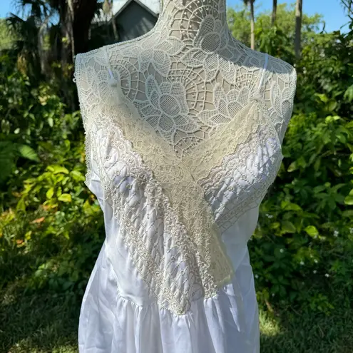 Victoria’s Secret Gold Label Union Made 1970s Peignoir Bridal Set Size Small White