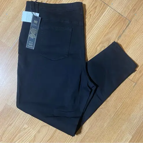 Diane Gilman 🏷️🏷️NWT Women’s plus 2x DG2 Virtual Stretch black Pull-On Denim