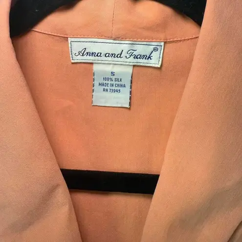 Anna and Frank Silk Sleeveless Collar Button Front Vest Top Peach Size S