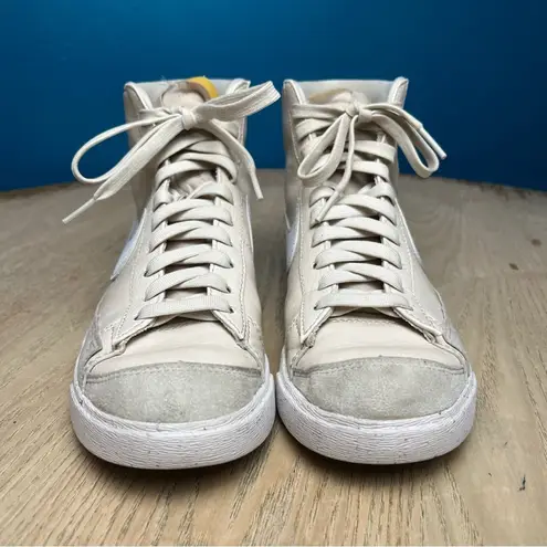 Nike  Women’s Blazer Mid 77 Next Nature Sneakers Athletic Shoes Cream Size 8.5