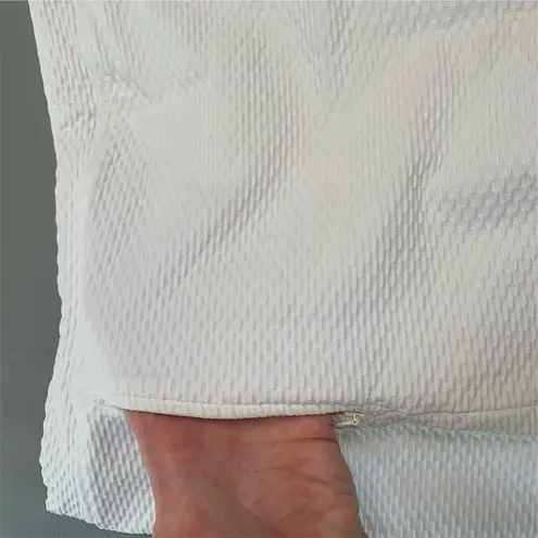 Tail Women's White Textured Knee