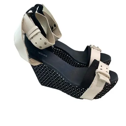 Diesel Y2K Platform Wedge Sandals Black and White
