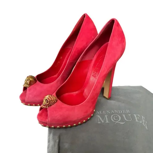 Alexander McQueen AUTHENTIC RED PUMPS HEELS CRYSTAL SKULL SUEDE RARE US 8/38