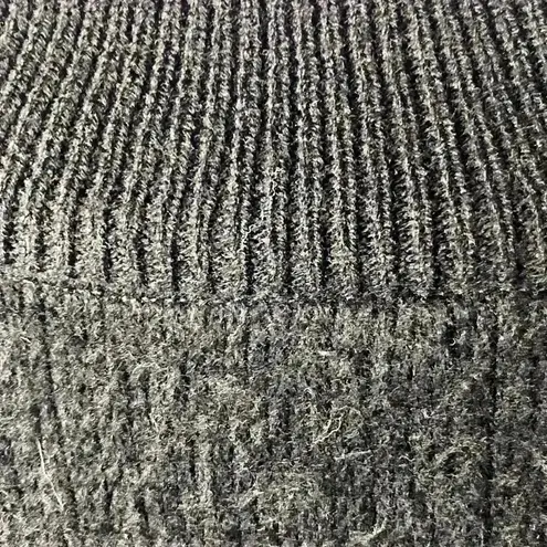 UNBRANDED WO ONE SIZE FITS MOST OVERSIZED CAPE BUTTON CLOSURE MOUNTAIN DESIGN Black