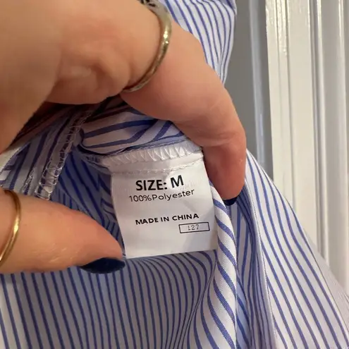 Stylish Striped Button thumbnail 2