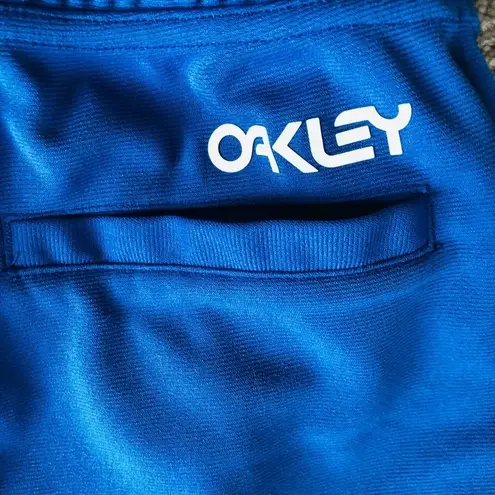 Oakley Regular Fit Running Track Shorts with Pockets Medium M Blue Outdoors